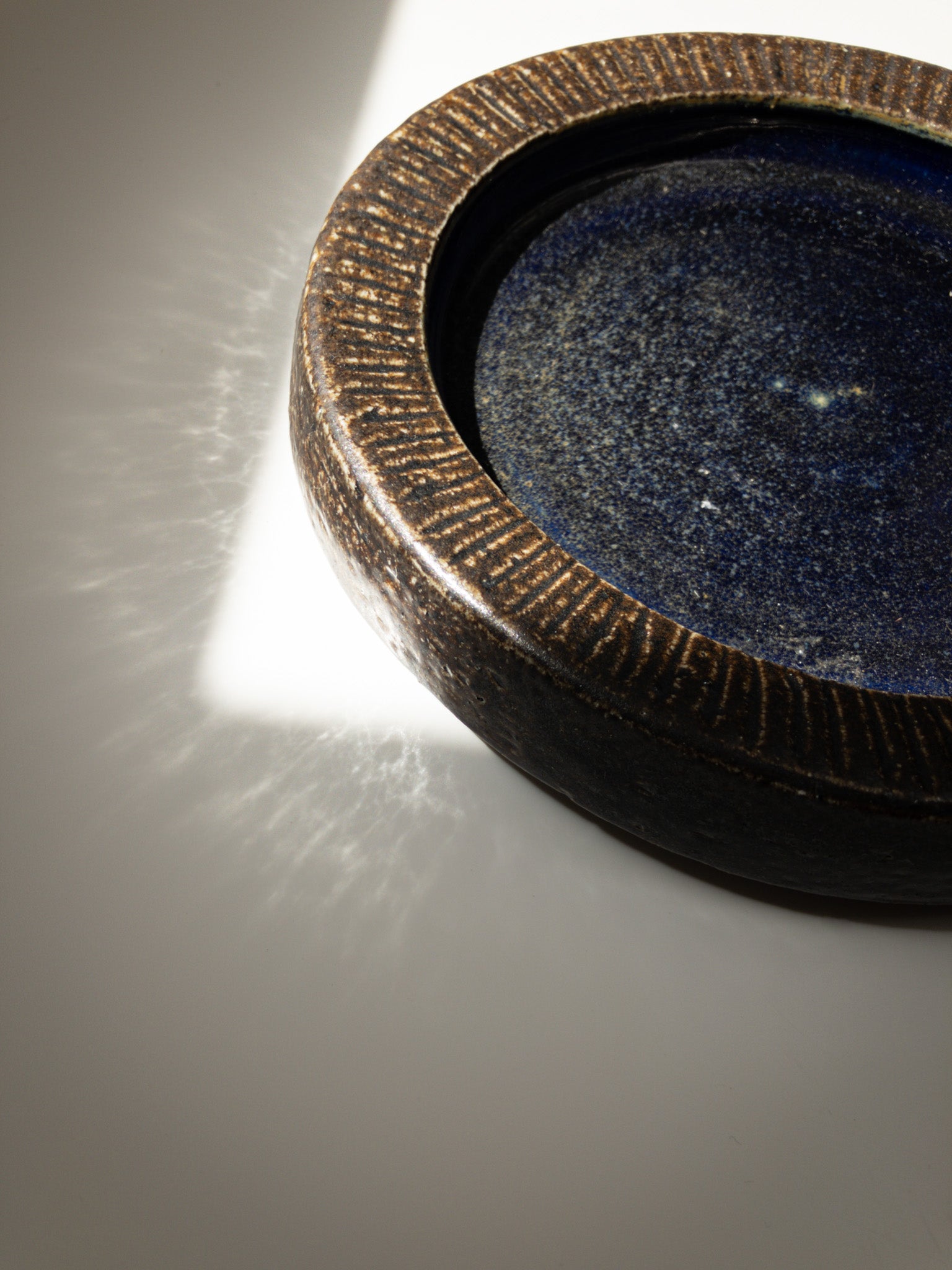 左斜め前からの写真