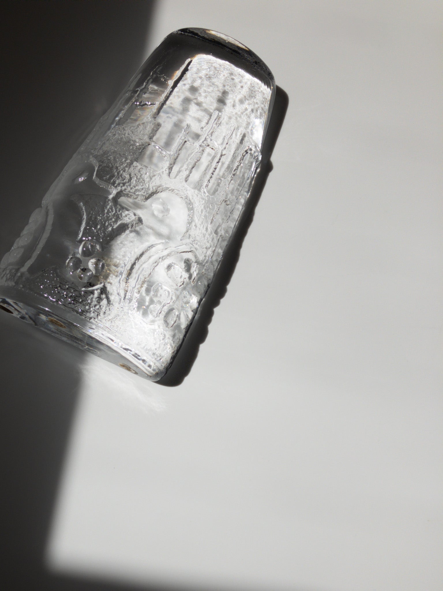 右斜め上部からの写真