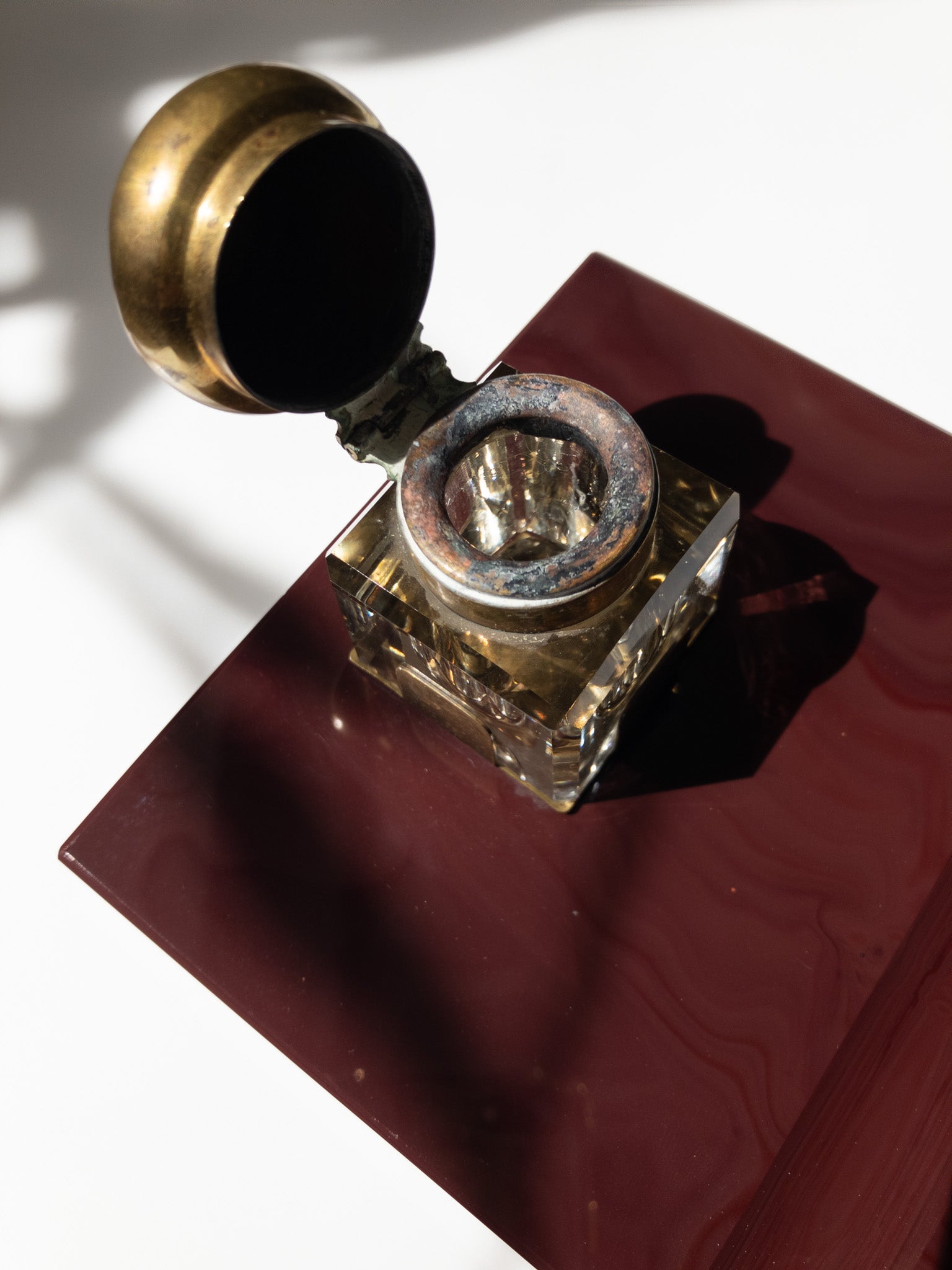 インクケースの蓋を開けた状態の写真