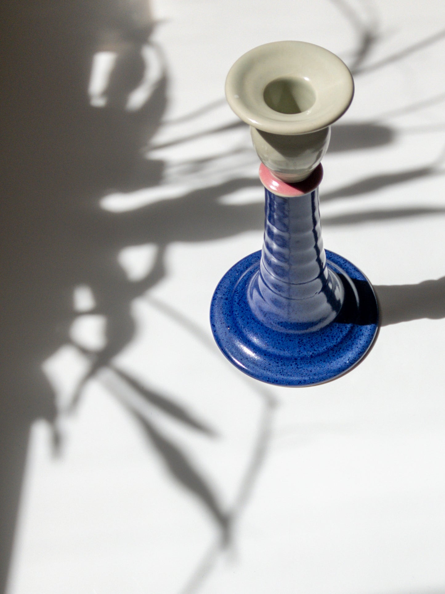 左斜め上からの写真