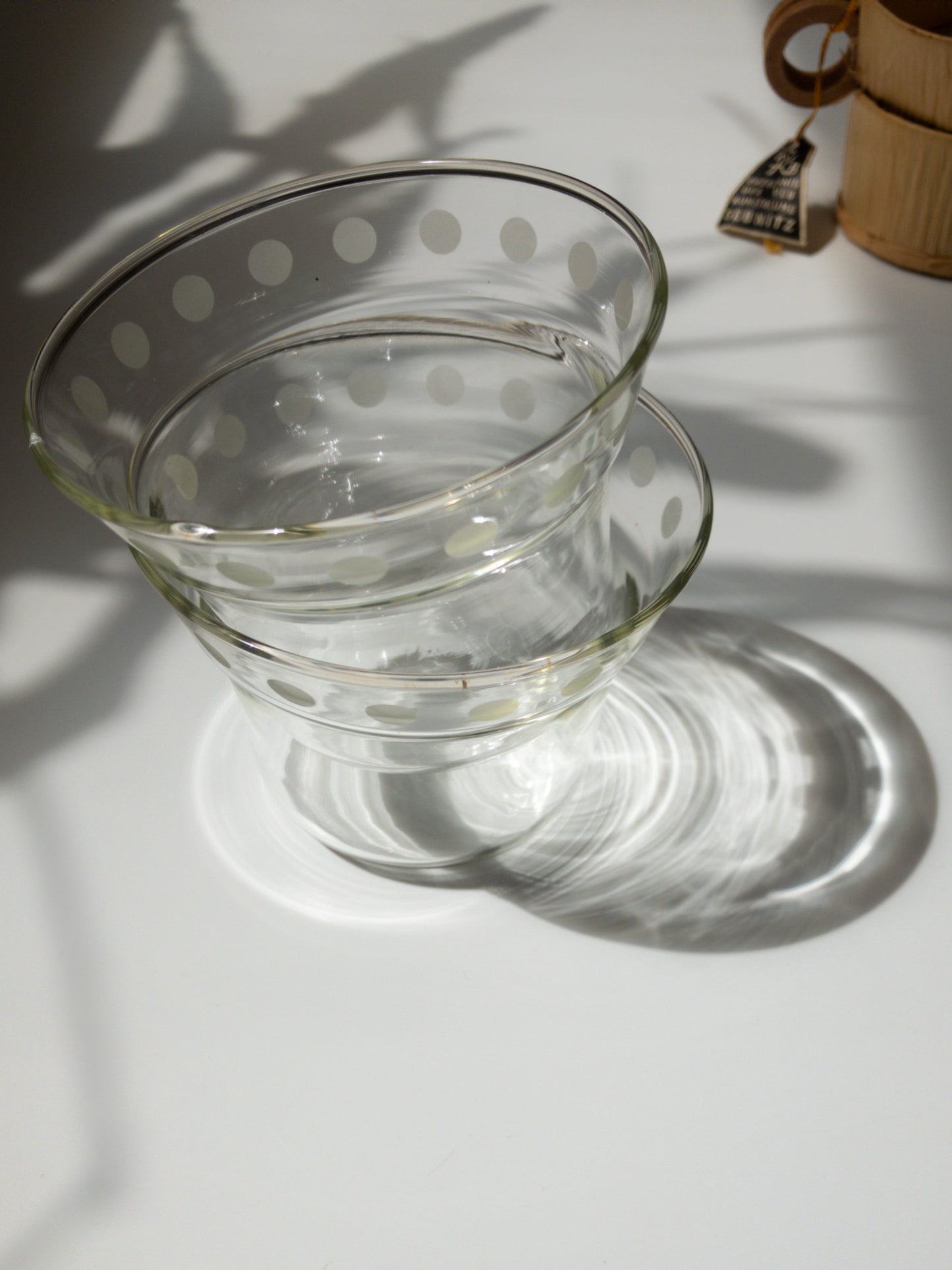 ホルダーを外したグラスを2個重ねた写真