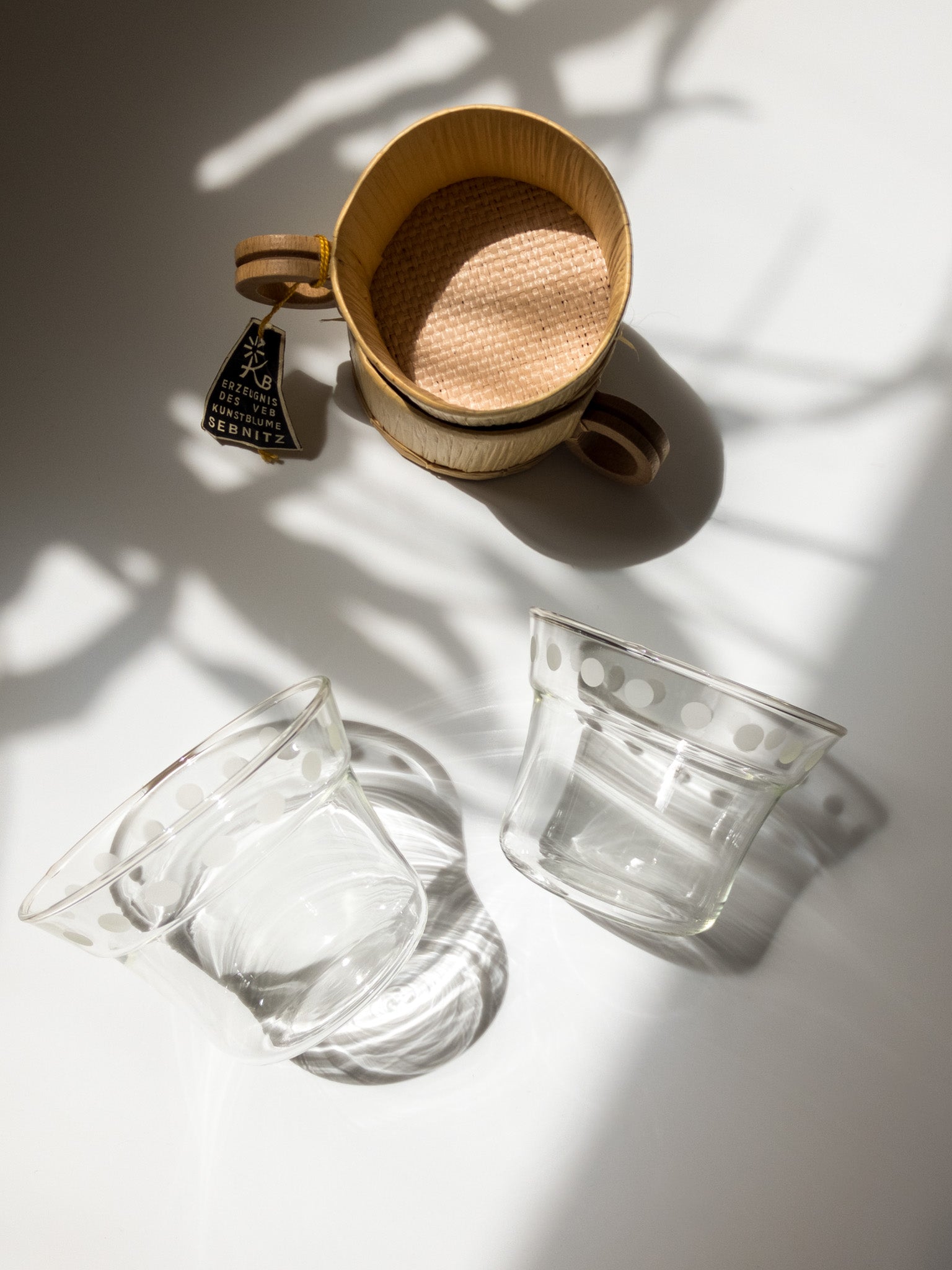 ホルダーを外し、ホルダーを重ねた写真