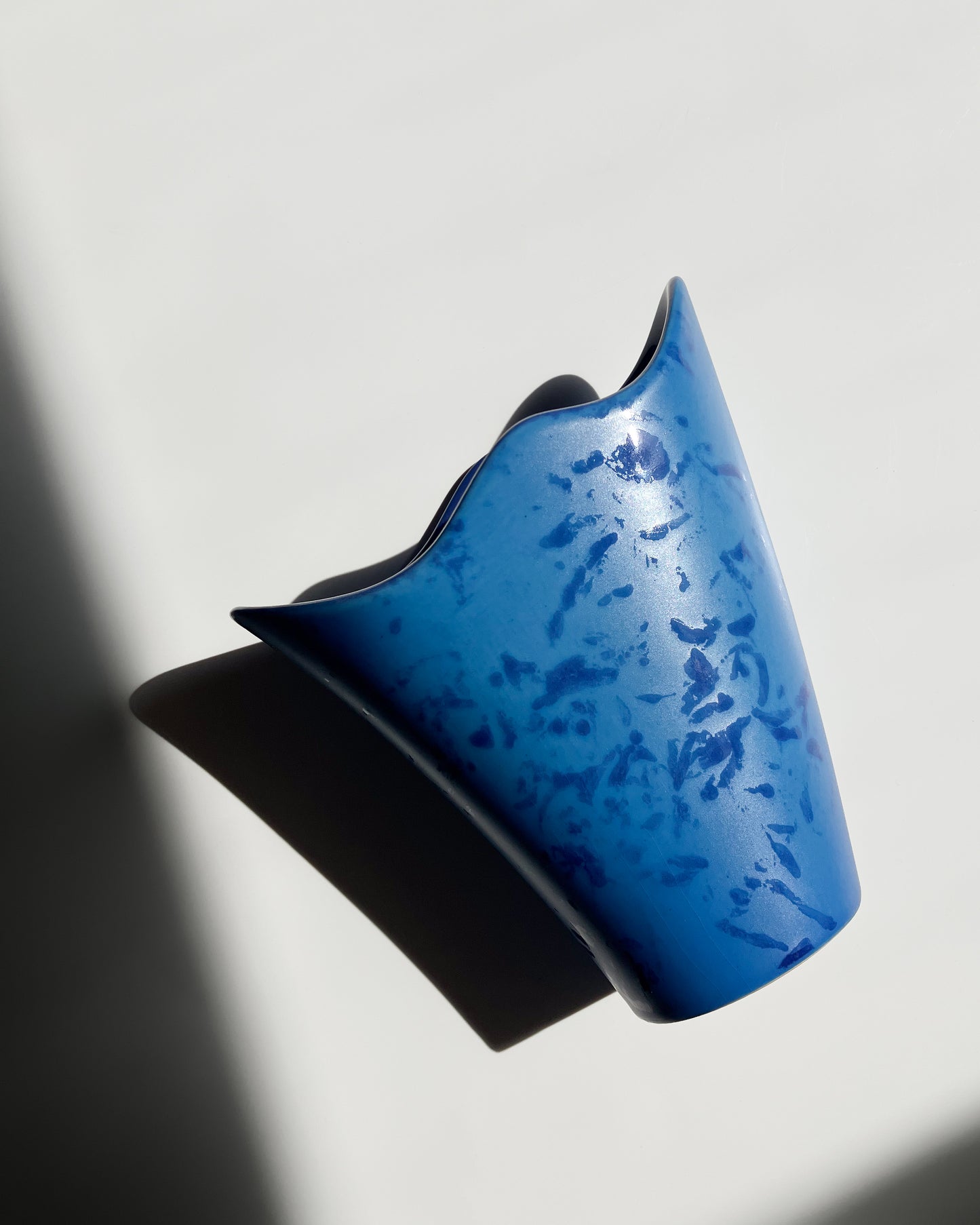 Bay Handkerchief Vase 551/17