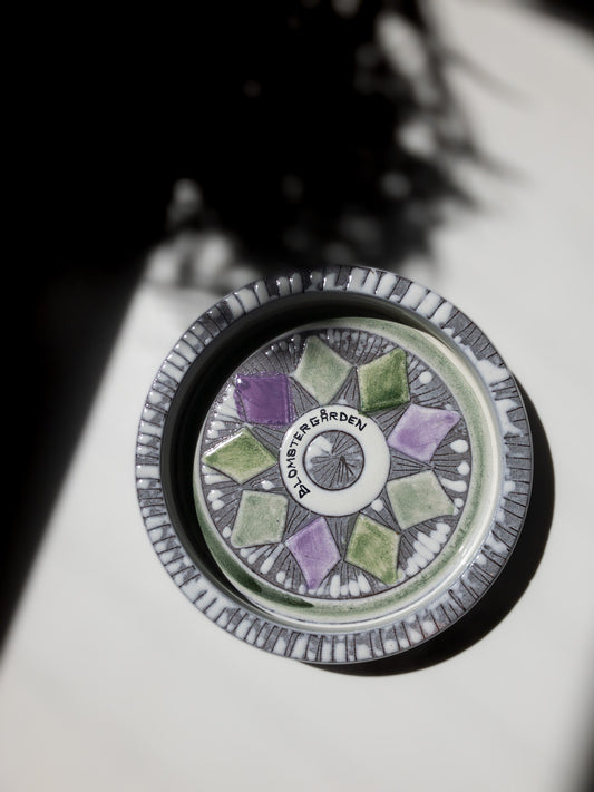 Laholm Blomstergården plate