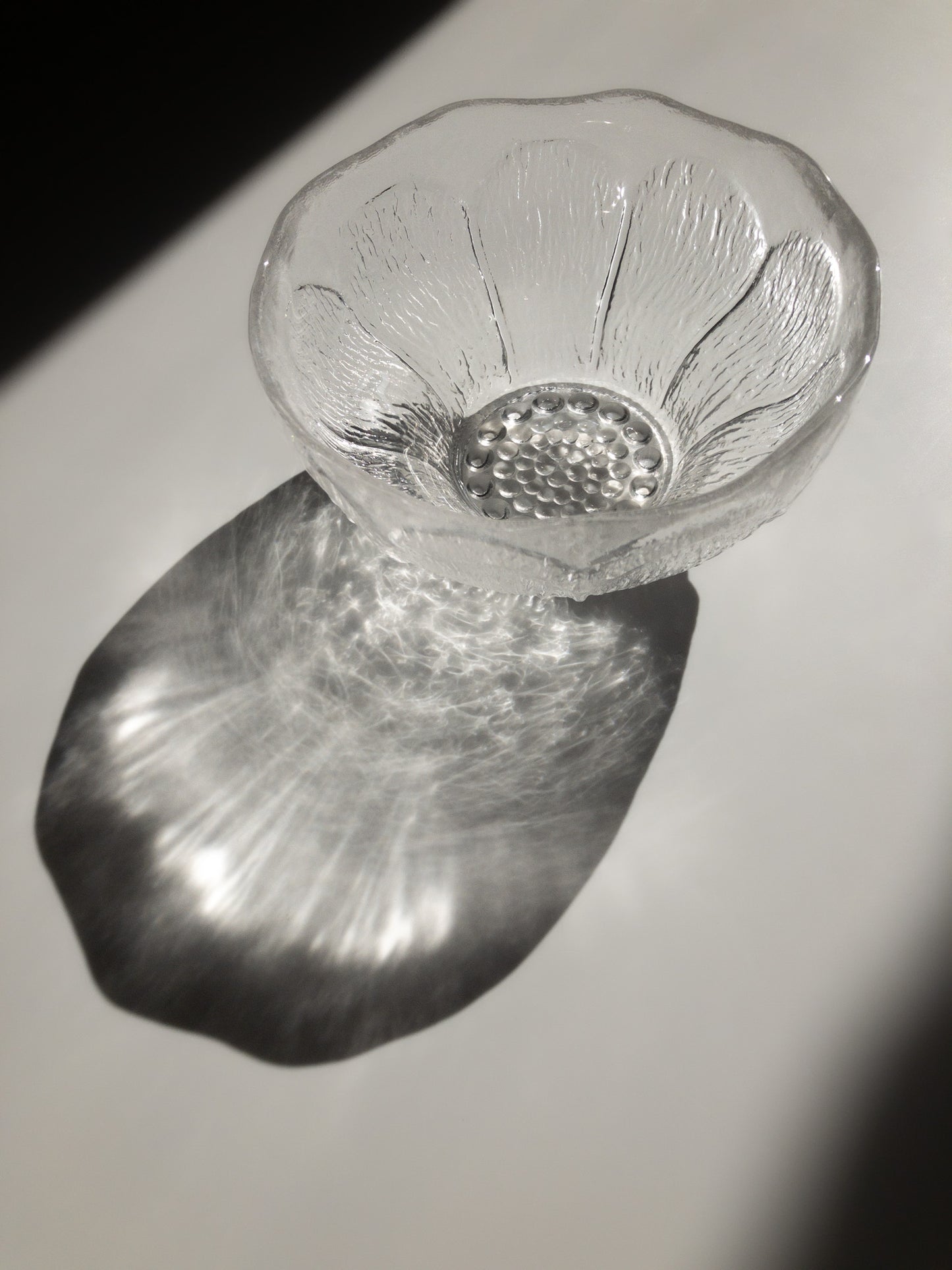 Oiva Toikka Pioni Glass Bowl