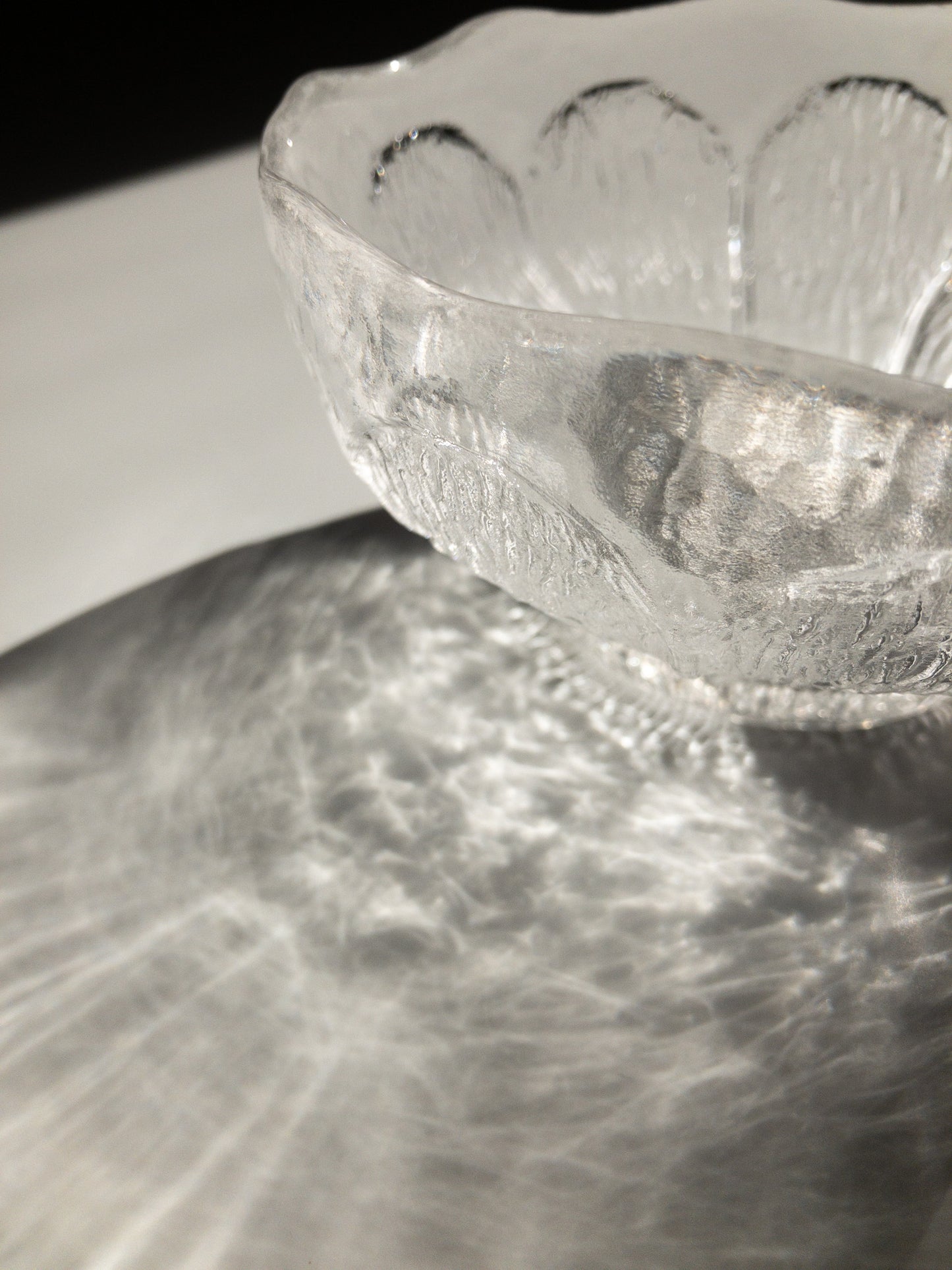 Oiva Toikka Pioni Glass Bowl