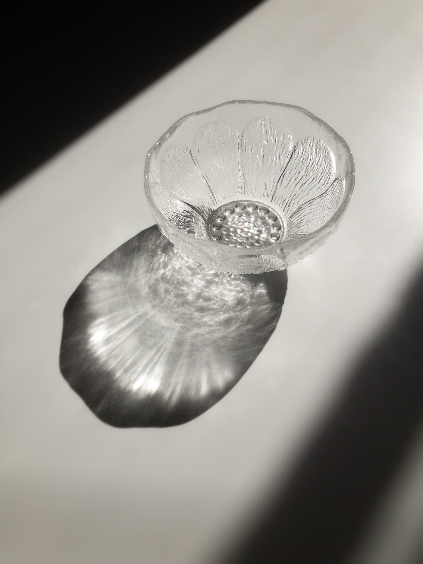 Oiva Toikka Pioni Glass Bowl