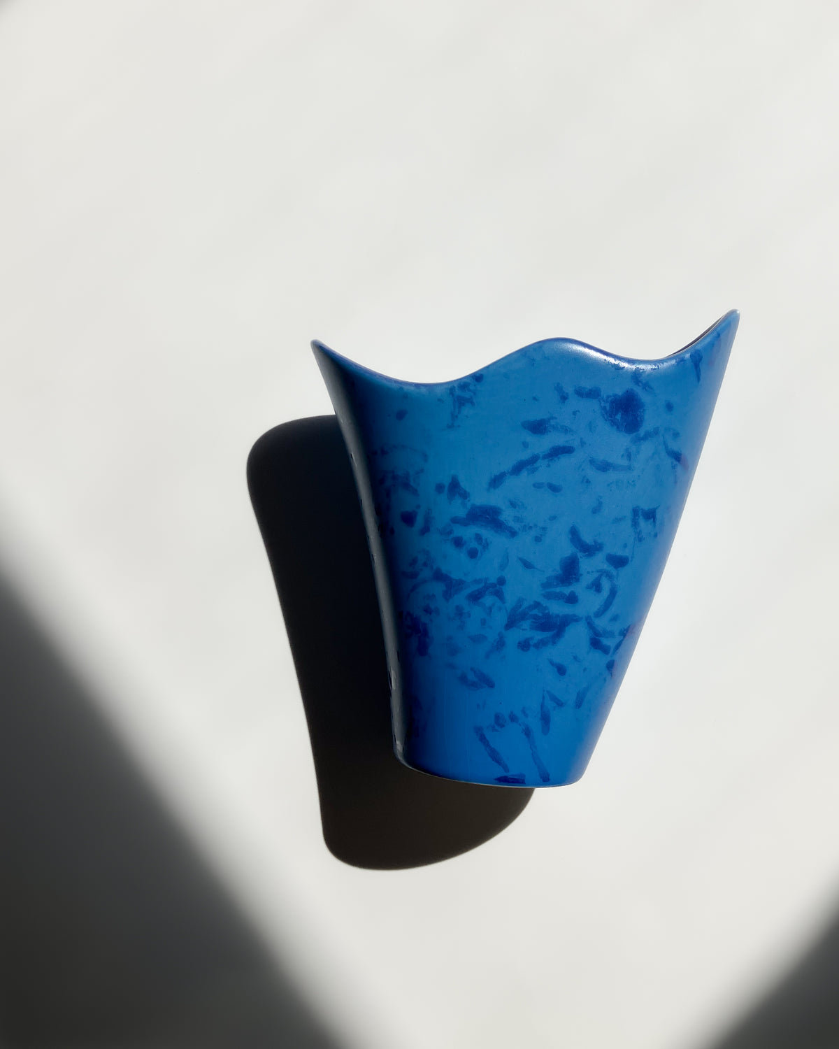 Bay Handkerchief Vase 551/17