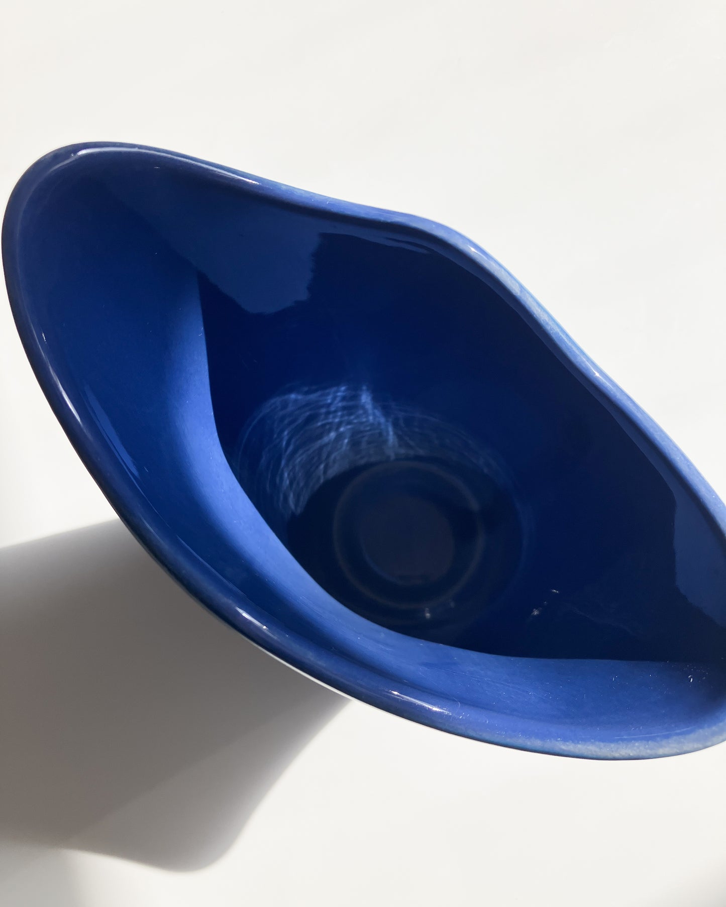 Bay Handkerchief Vase 551/17