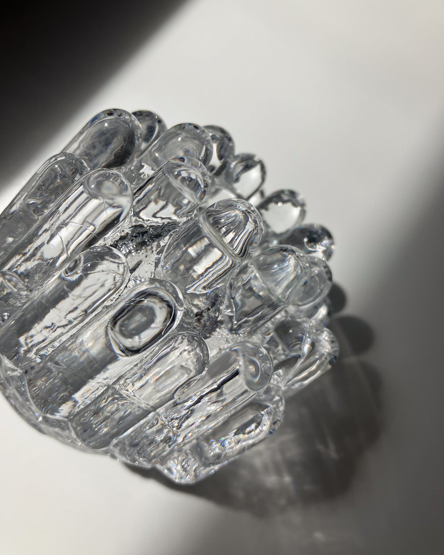 Polar Candle Holder 氷柱状ガラス円柱 クローズアップ