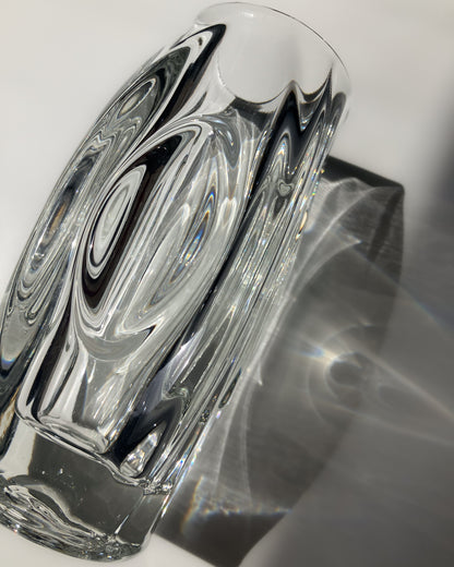 Schrötter Concave Vase 磨き上げられた滑らかな表面