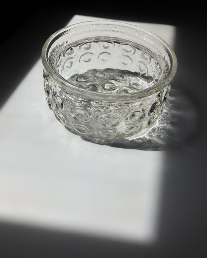 Urban Large Bowl 斜め上から – ドット模様のフォルム