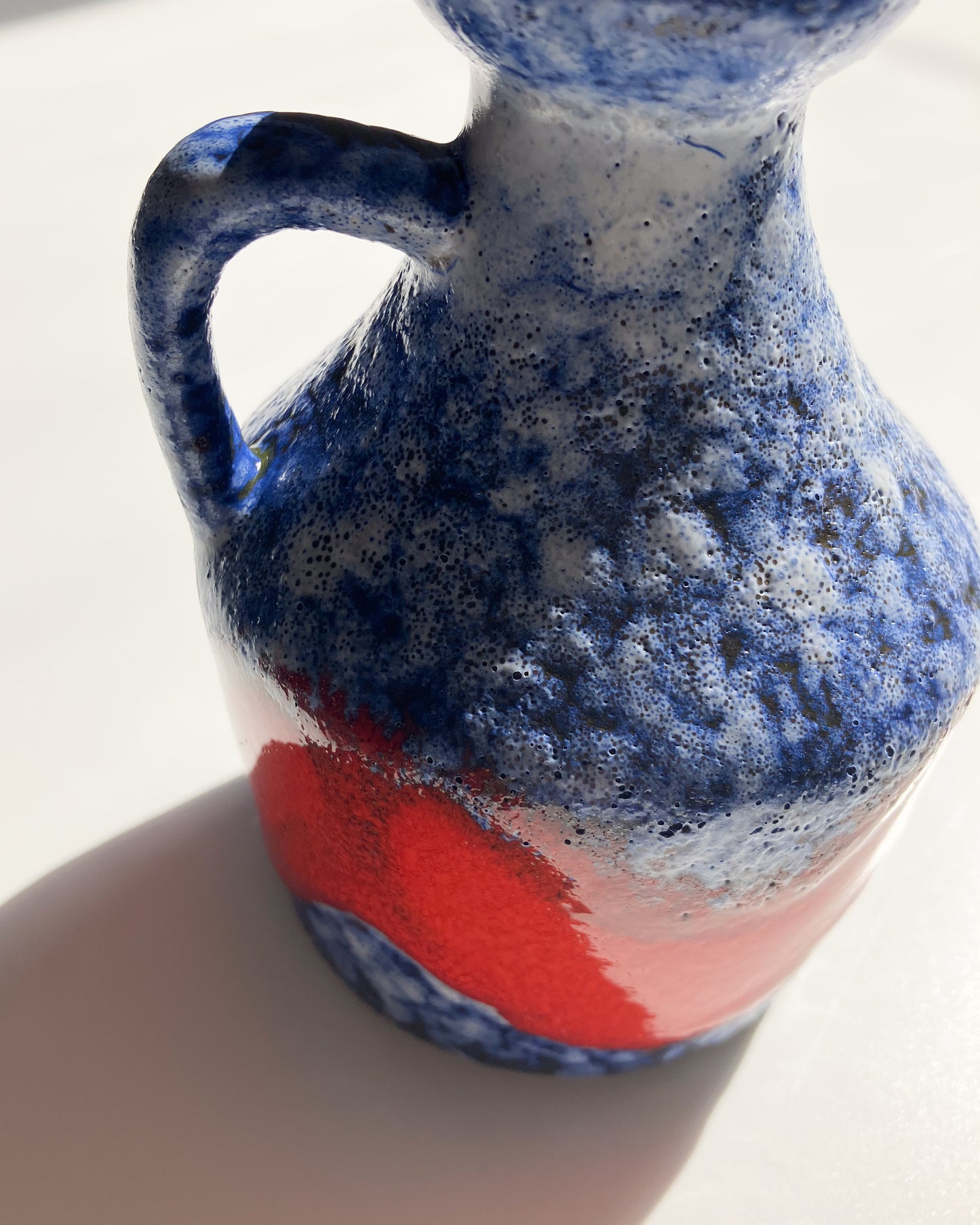 Strehla 999 blue and red vase