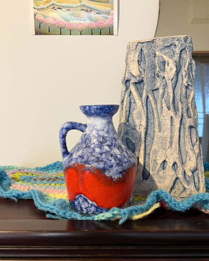 Strehla 999 blue and red vase