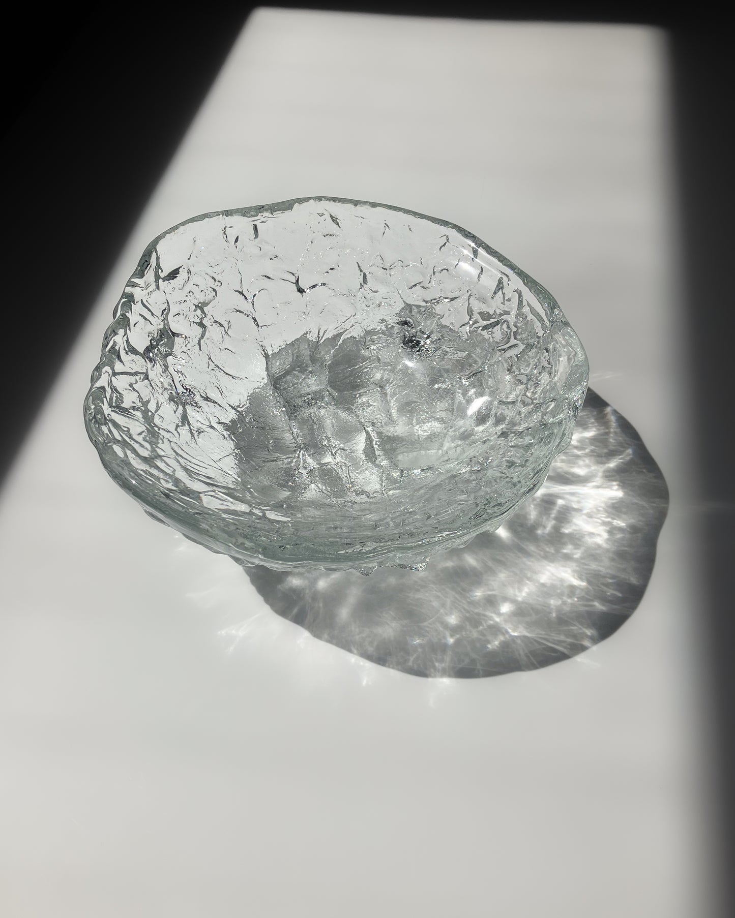 Ice Glass Footed Bowl 光の紋様 – 北欧ヴィンテージガラス