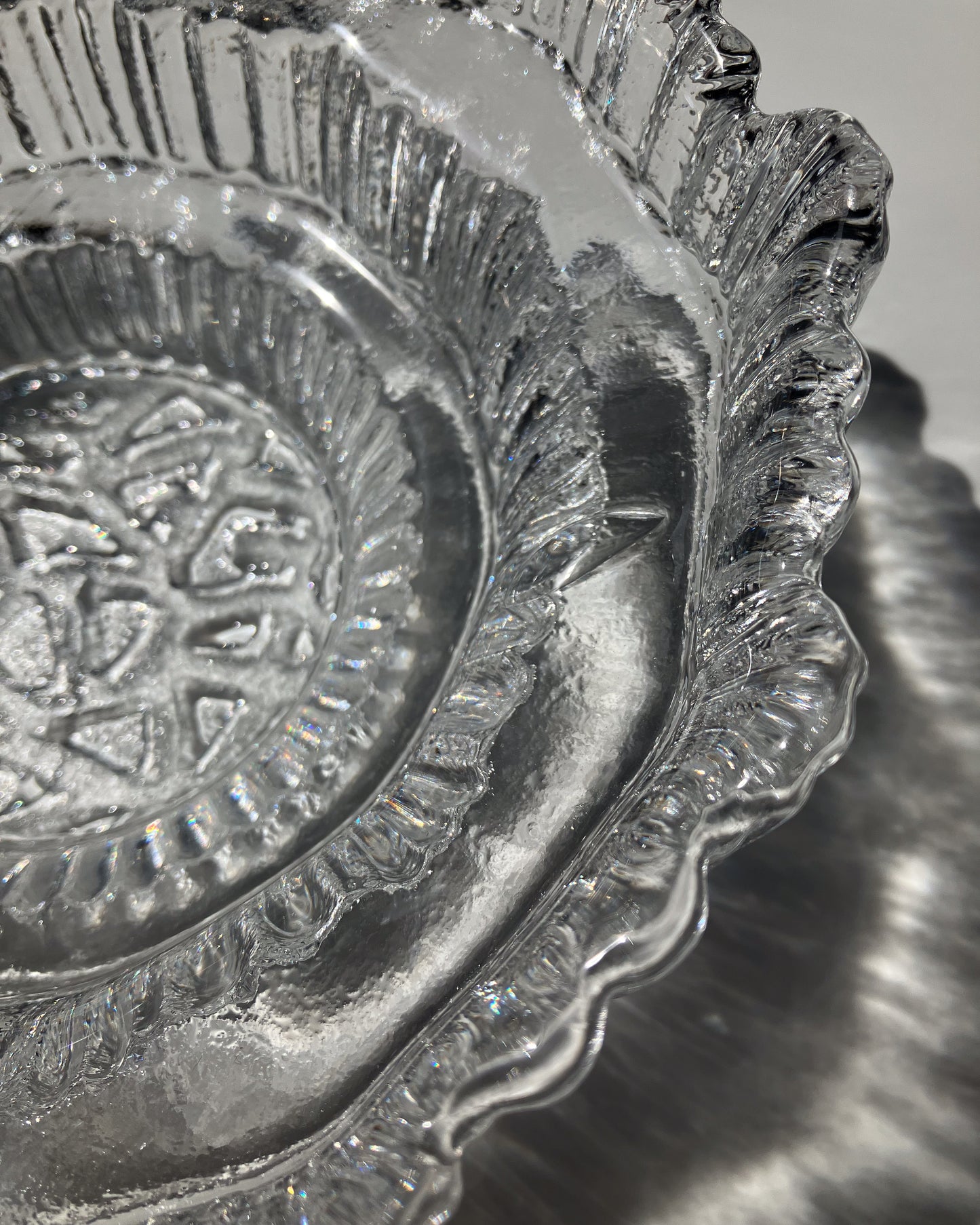 Ice Flow Bowl 縁部分クローズアップ – 北欧ヴィンテージガラス