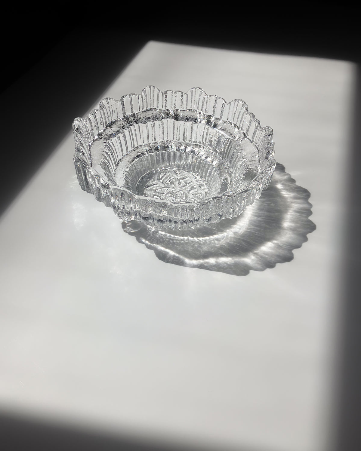 Ice Flow Bowl 斜め上から – 同心円状に広がる構造
