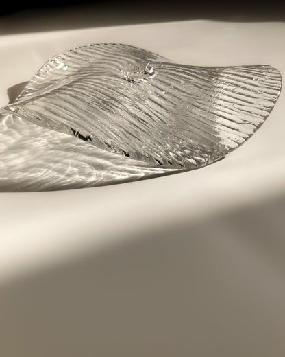 Plate-shaped glass candle holder