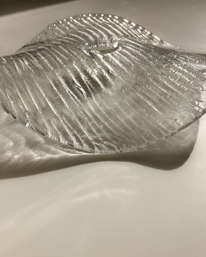 Plate-shaped glass candle holder