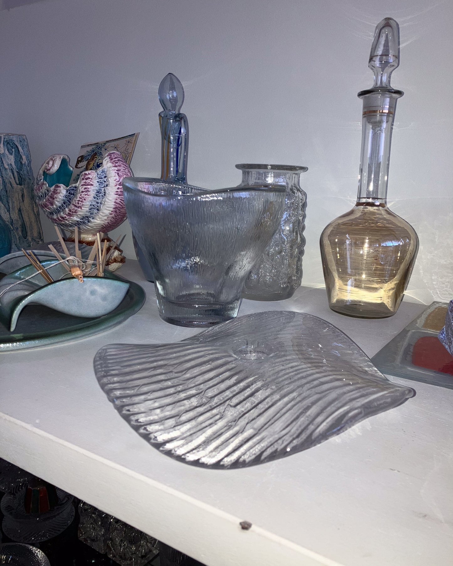 Plate-shaped glass candle holder